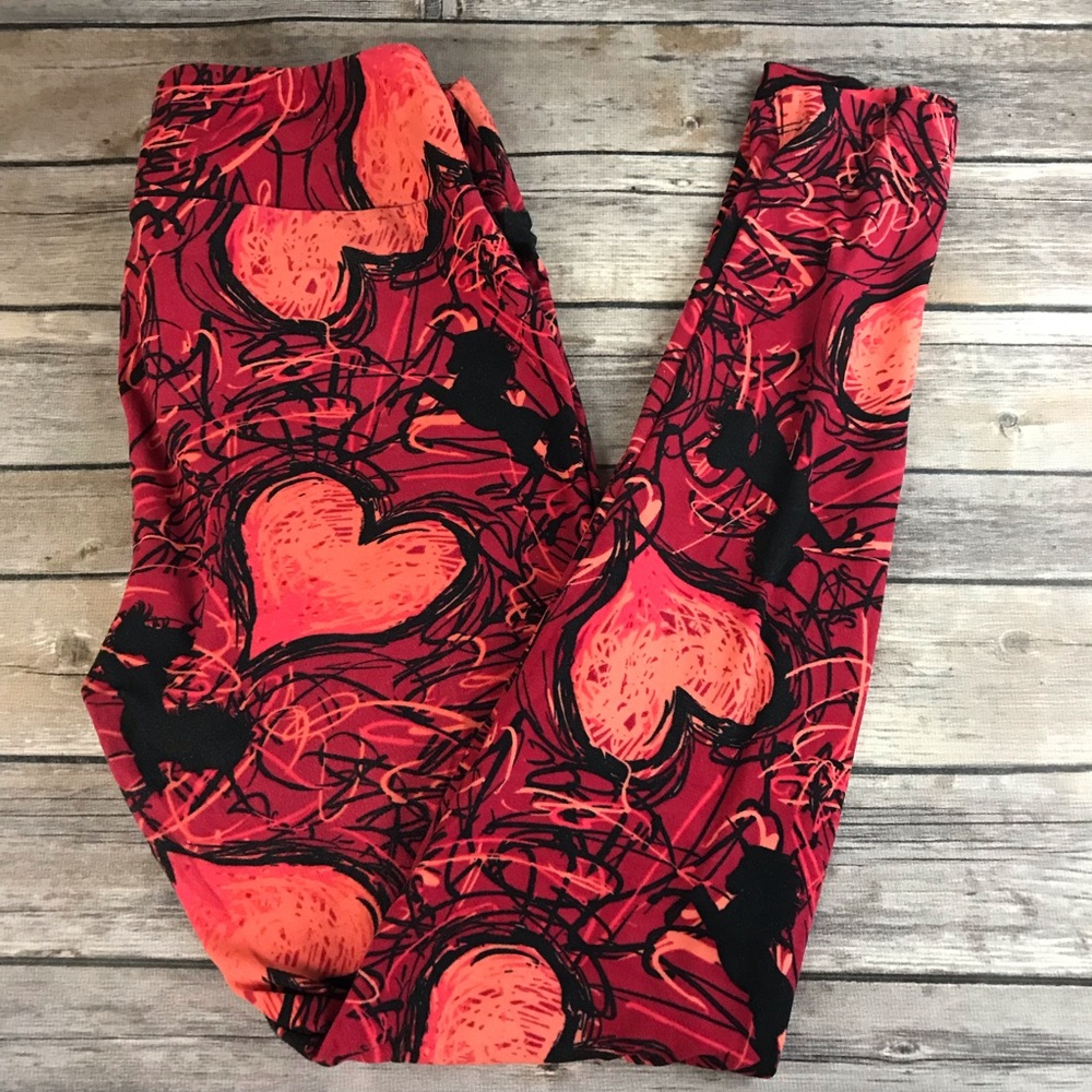 LuLaRoe Valentine’s Leggings w/ hearts & unicorns